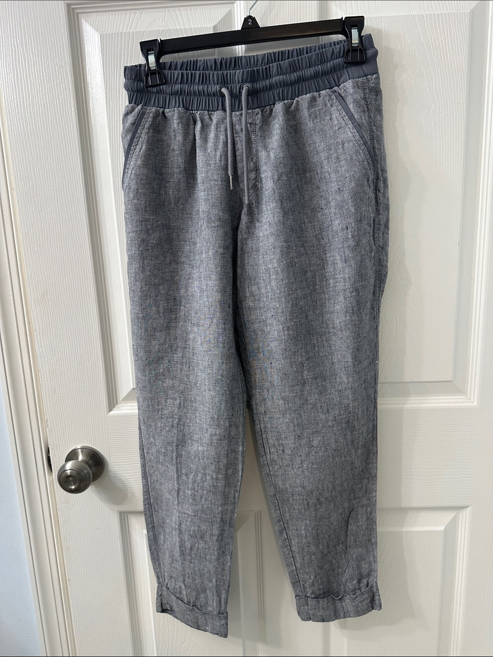 Athleta 100% Lenin Gray Heather Drawstring Cuffed Pants. Size 2.